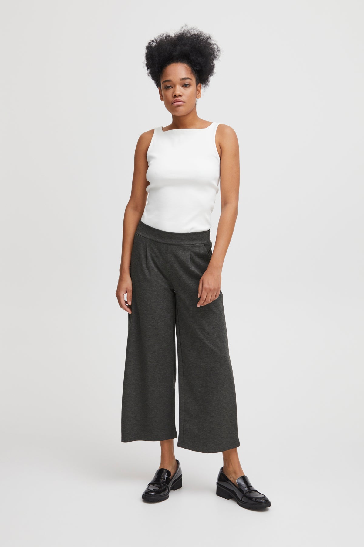 Pantalón ancho cropped EMANUELE gris osc.
