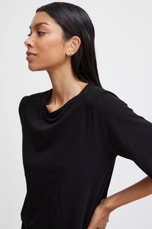 Camiseta básica negra ALBA