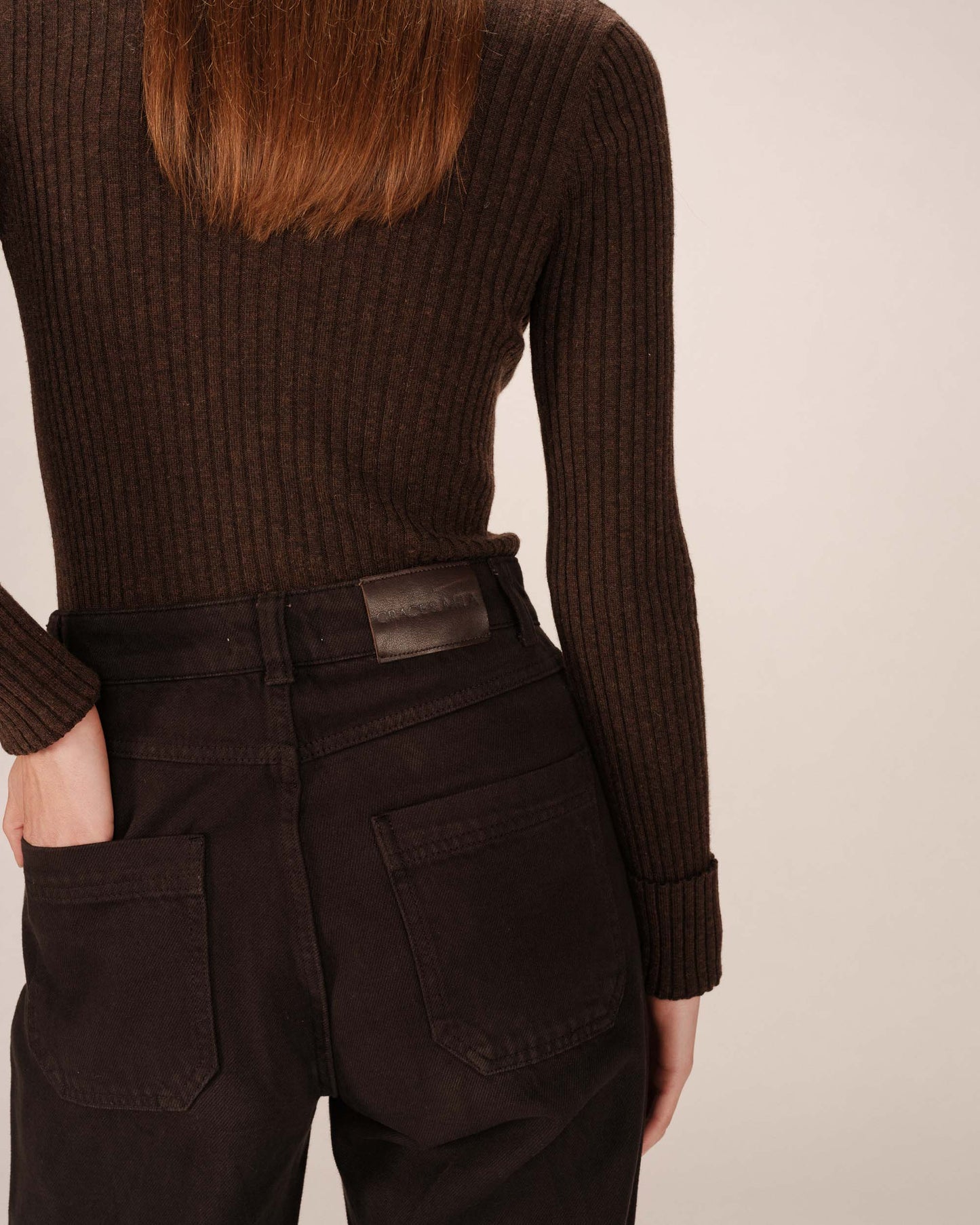 Pantalón vaquero chocolate BUFFY