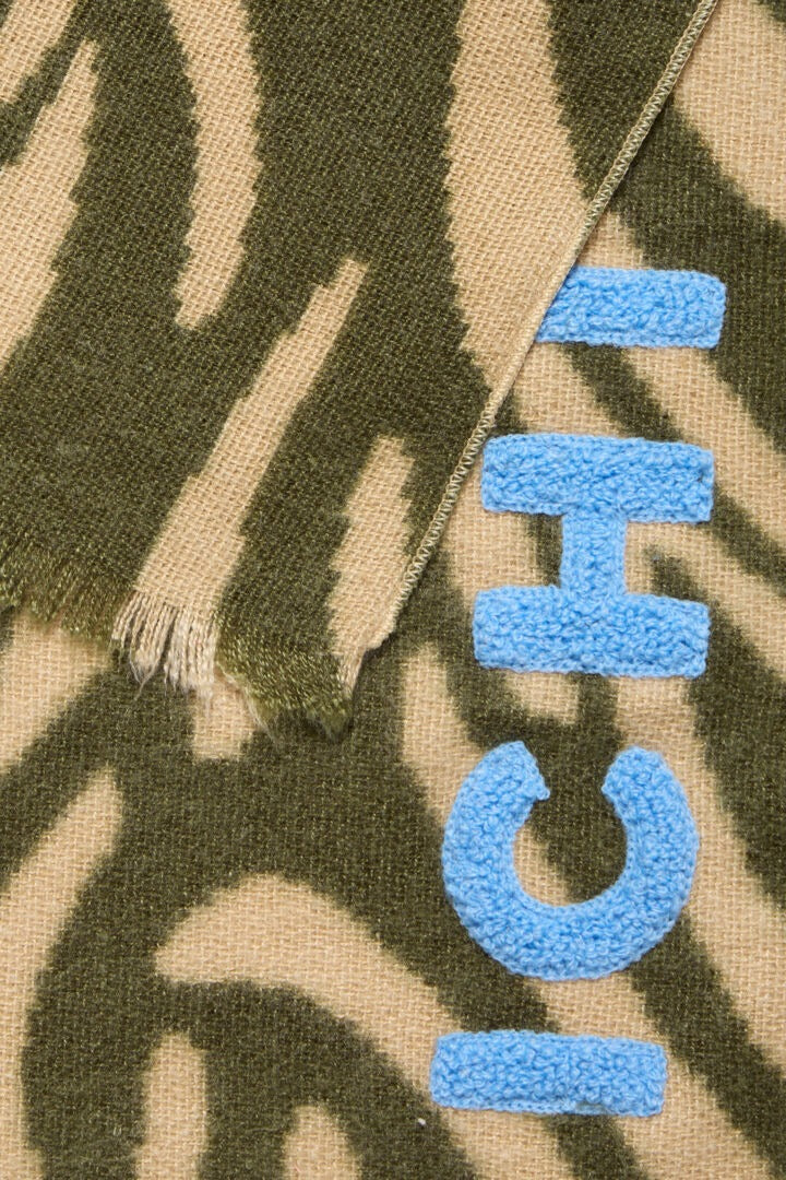 Bufanda verde y beige de tacto suave