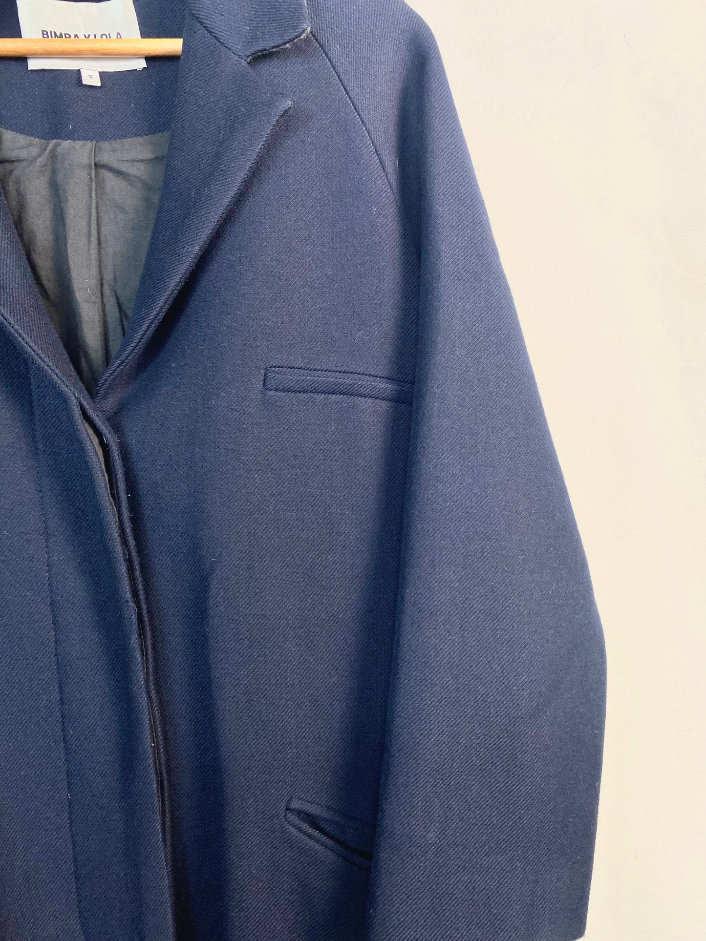 Abrigo azul marino Bimba y Lola