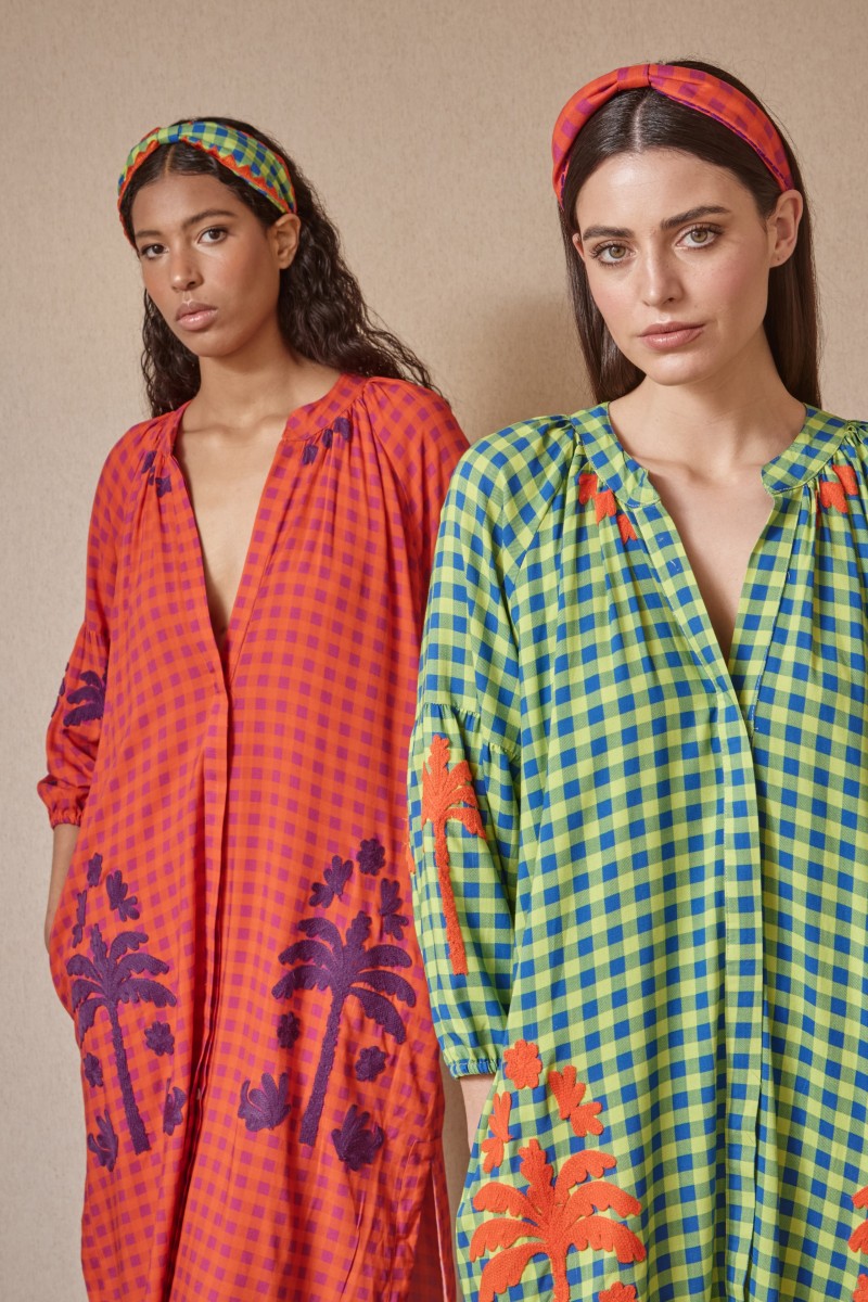 Vestido bordado estampado vichy PLEAMAR