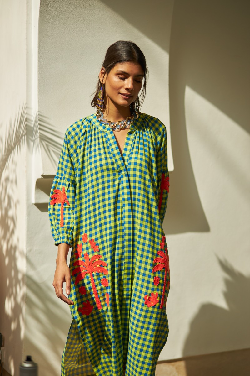 Vestido bordado estampado vichy PLEAMAR