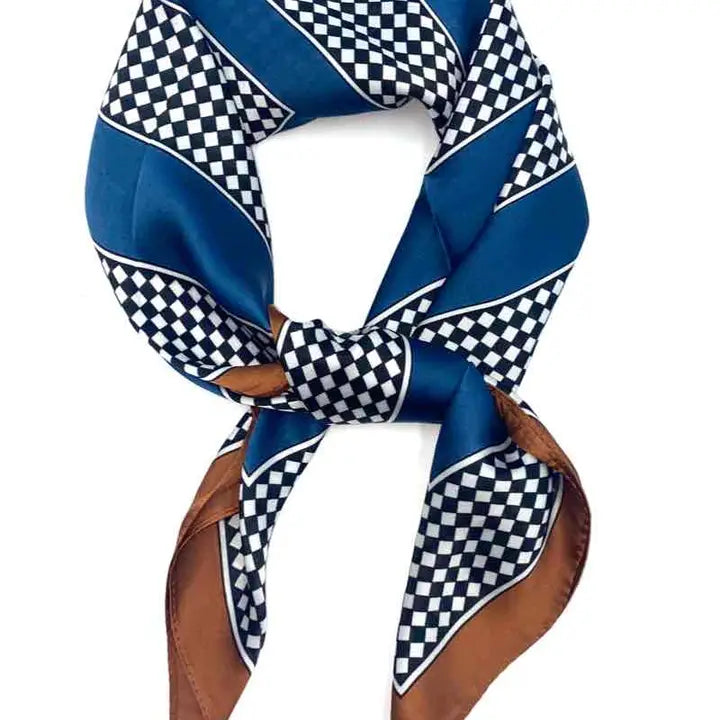 Pañuelo azul y marrón estampado geométrico