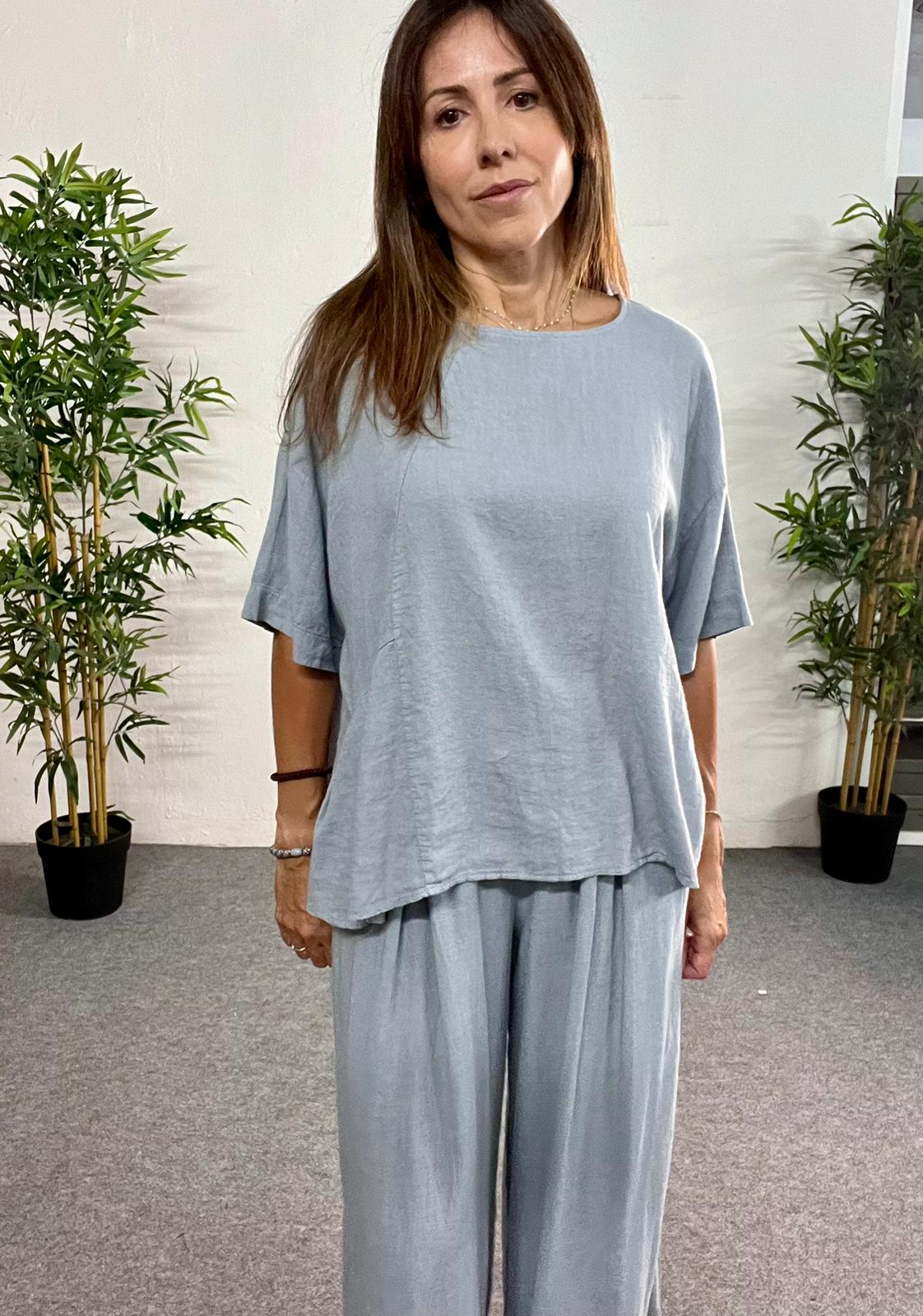 Blusa holgada de lino azul