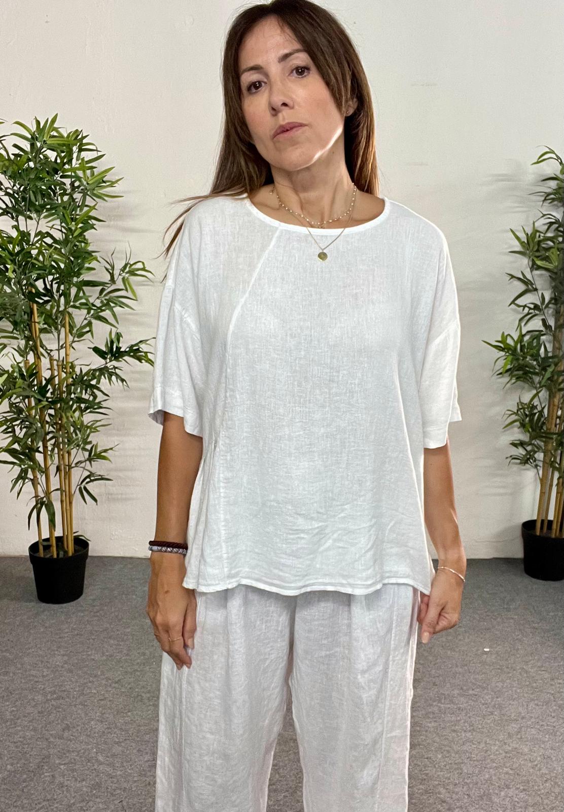 Blusa de lino blanco ligera