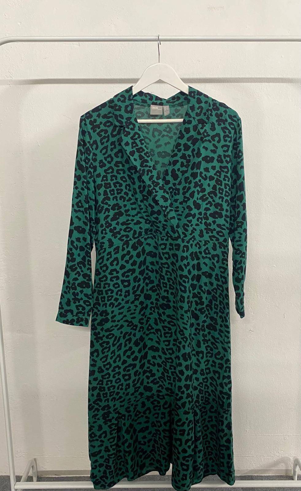 Vestido midi animal print verde