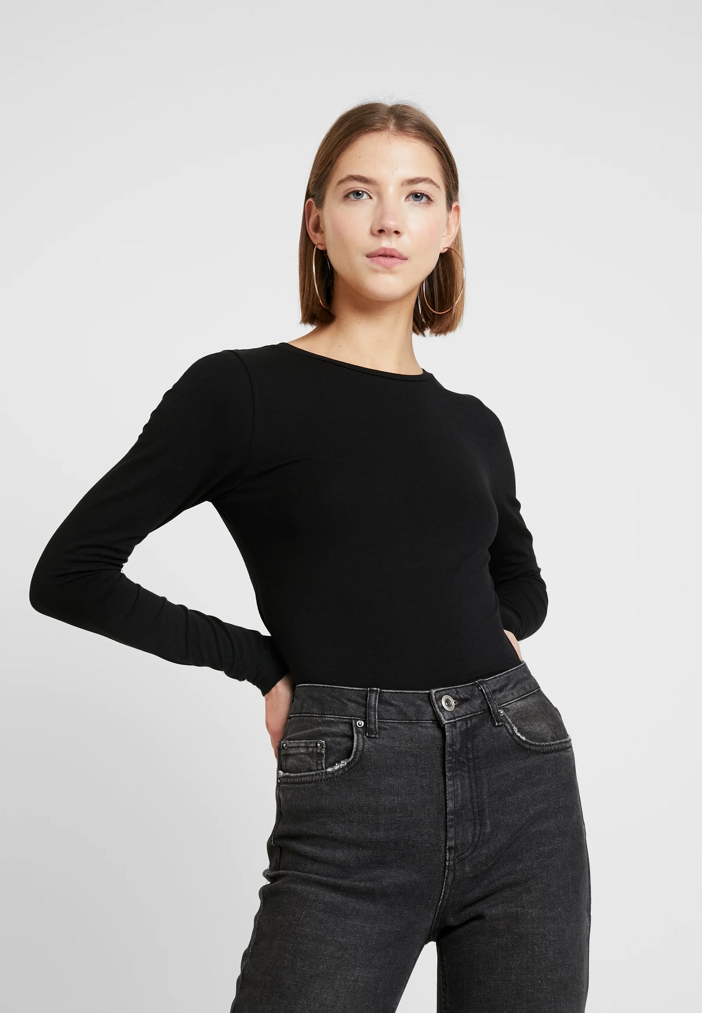 Camiseta básica negra PAMELA