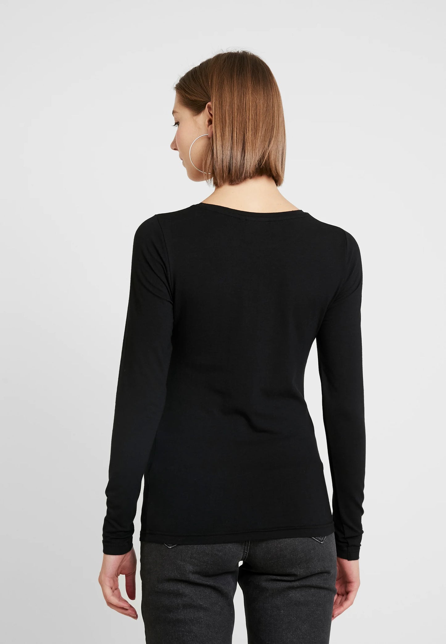 Camiseta básica negra PAMELA
