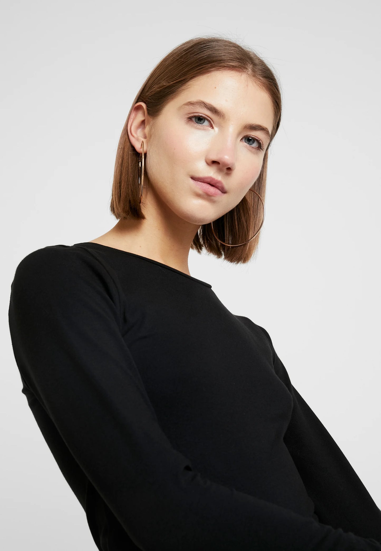 Camiseta básica negra PAMELA