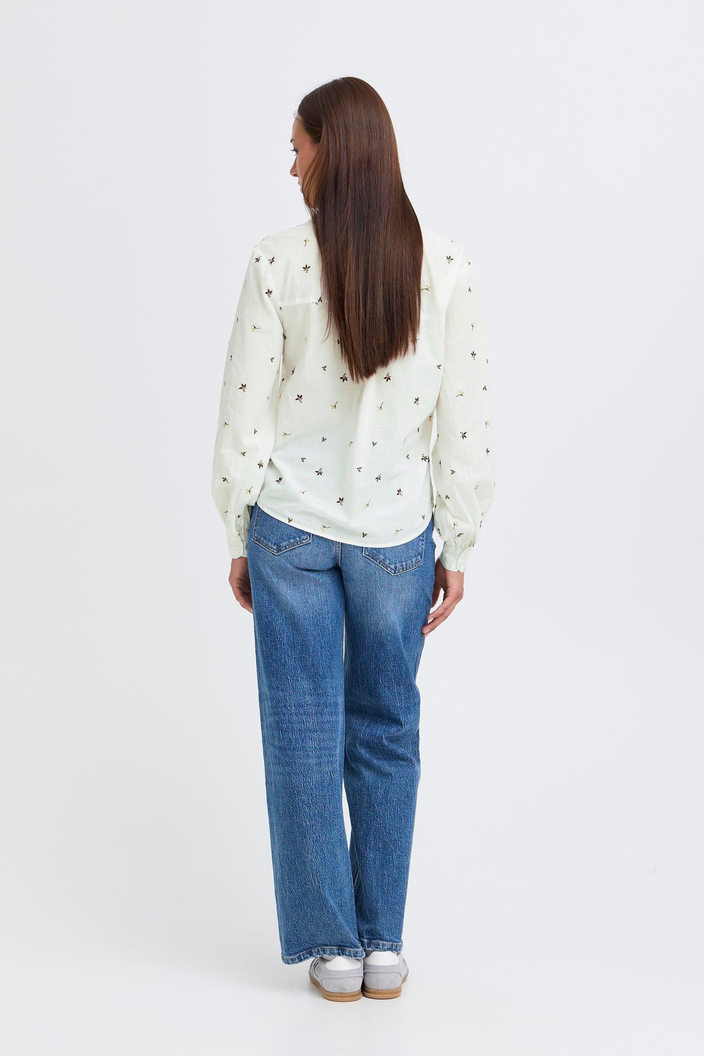 Camisa con bordados BRUNA