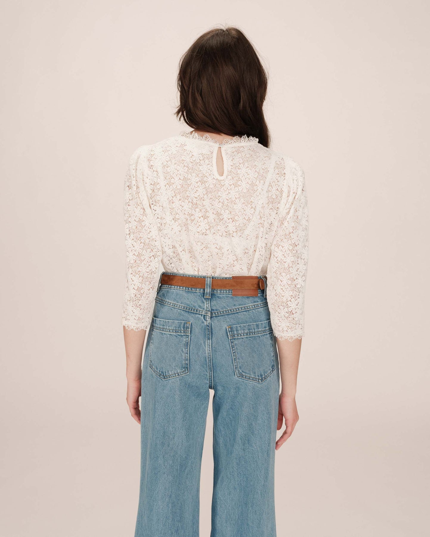 Blusa de encaje blanca BLINDA