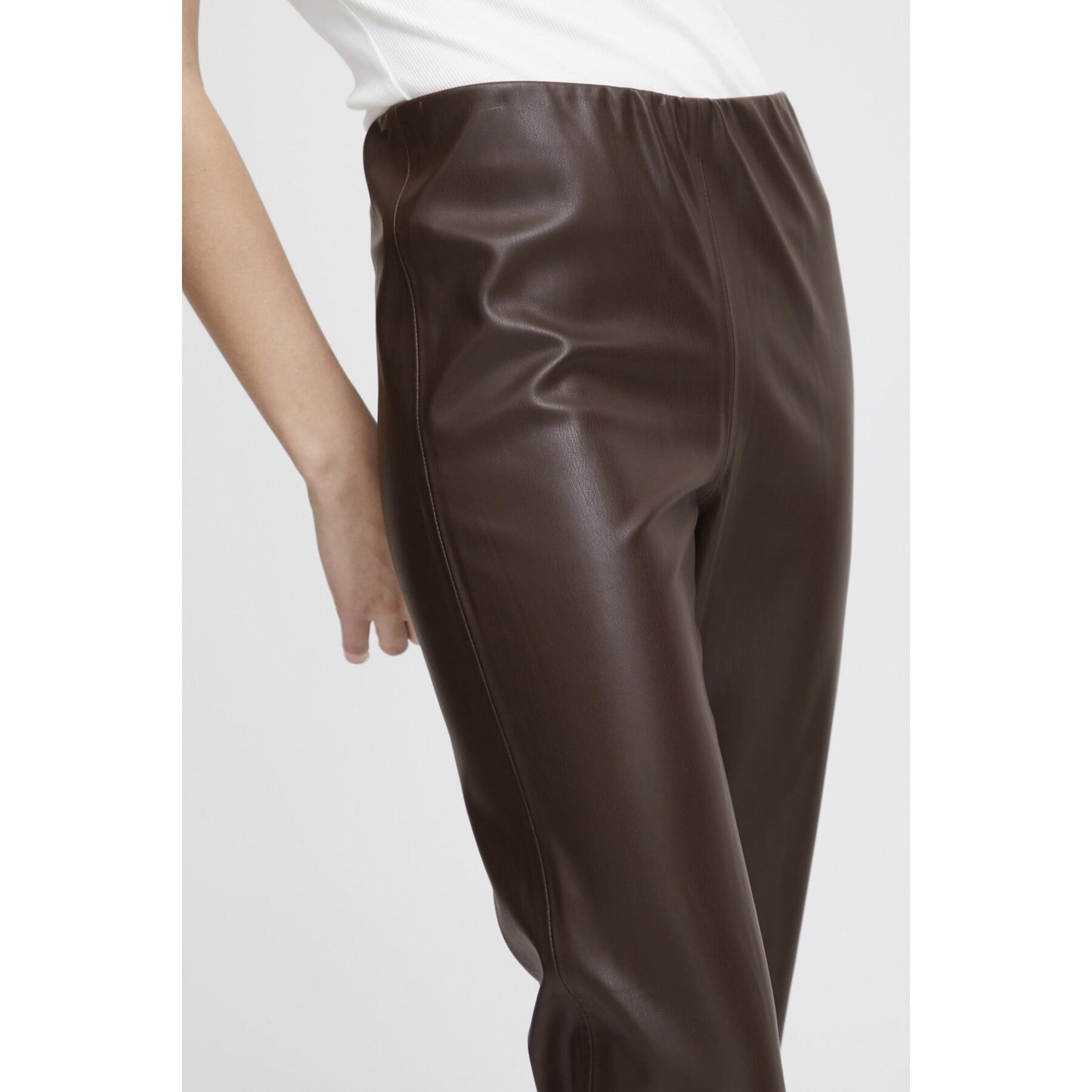 Pantalón efecto piel VIZACA