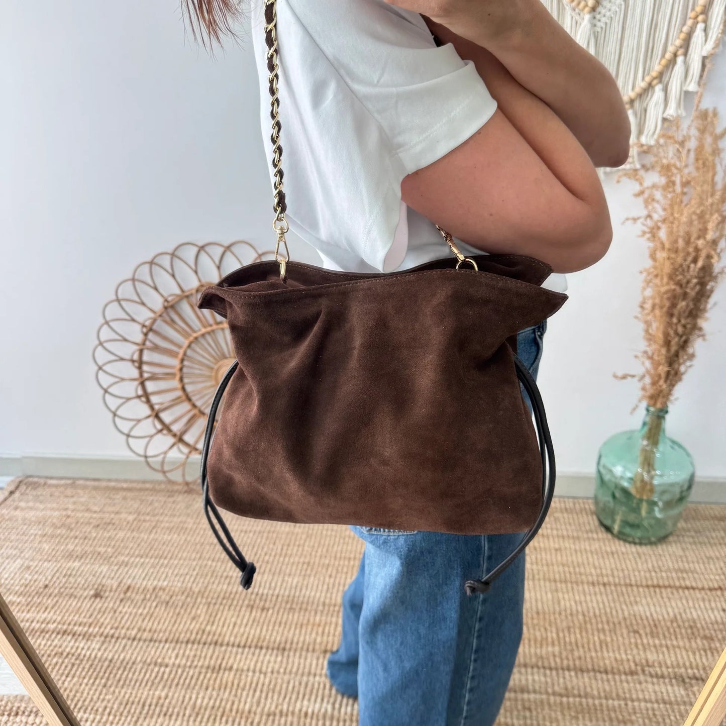 Bolso fruncido serraje marrón