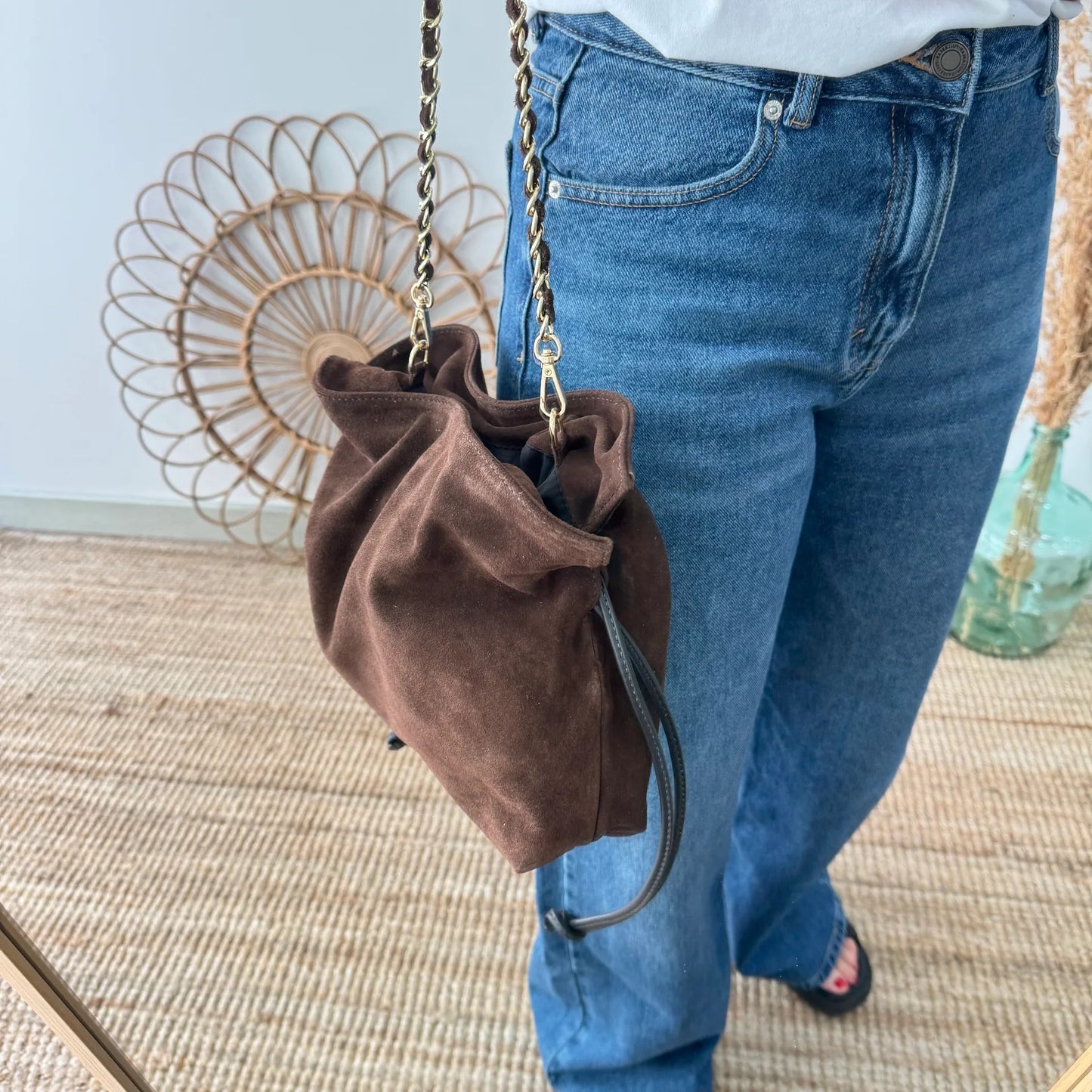 Bolso fruncido serraje marrón