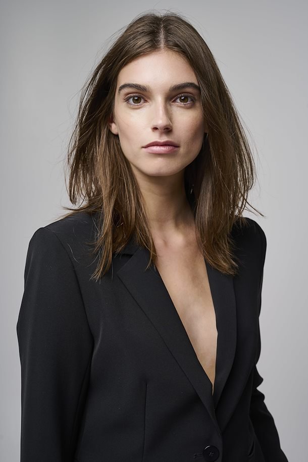 Americana de vestir Lexi negra
