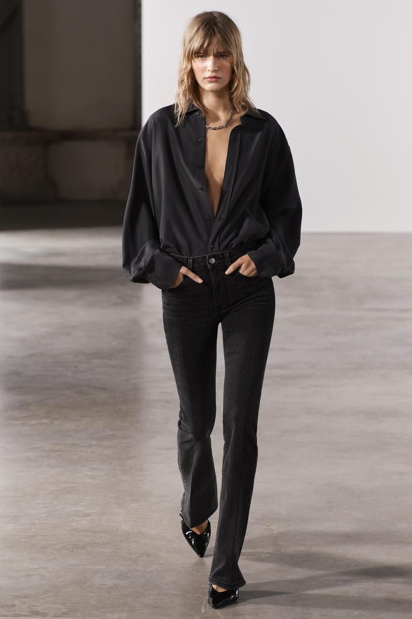 Pantalón vaquero flare negro Zara