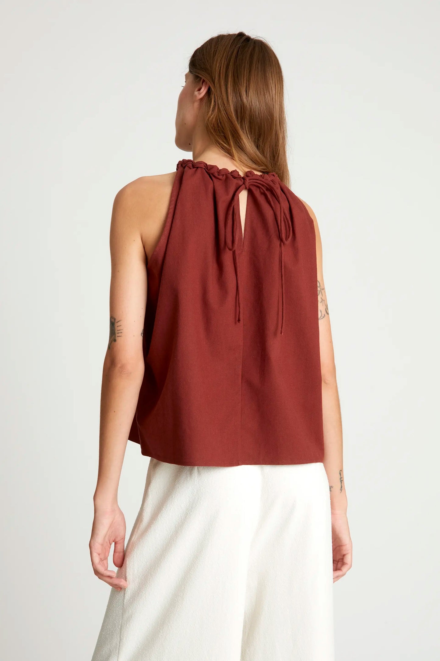 Top halter lino marrón MIMA