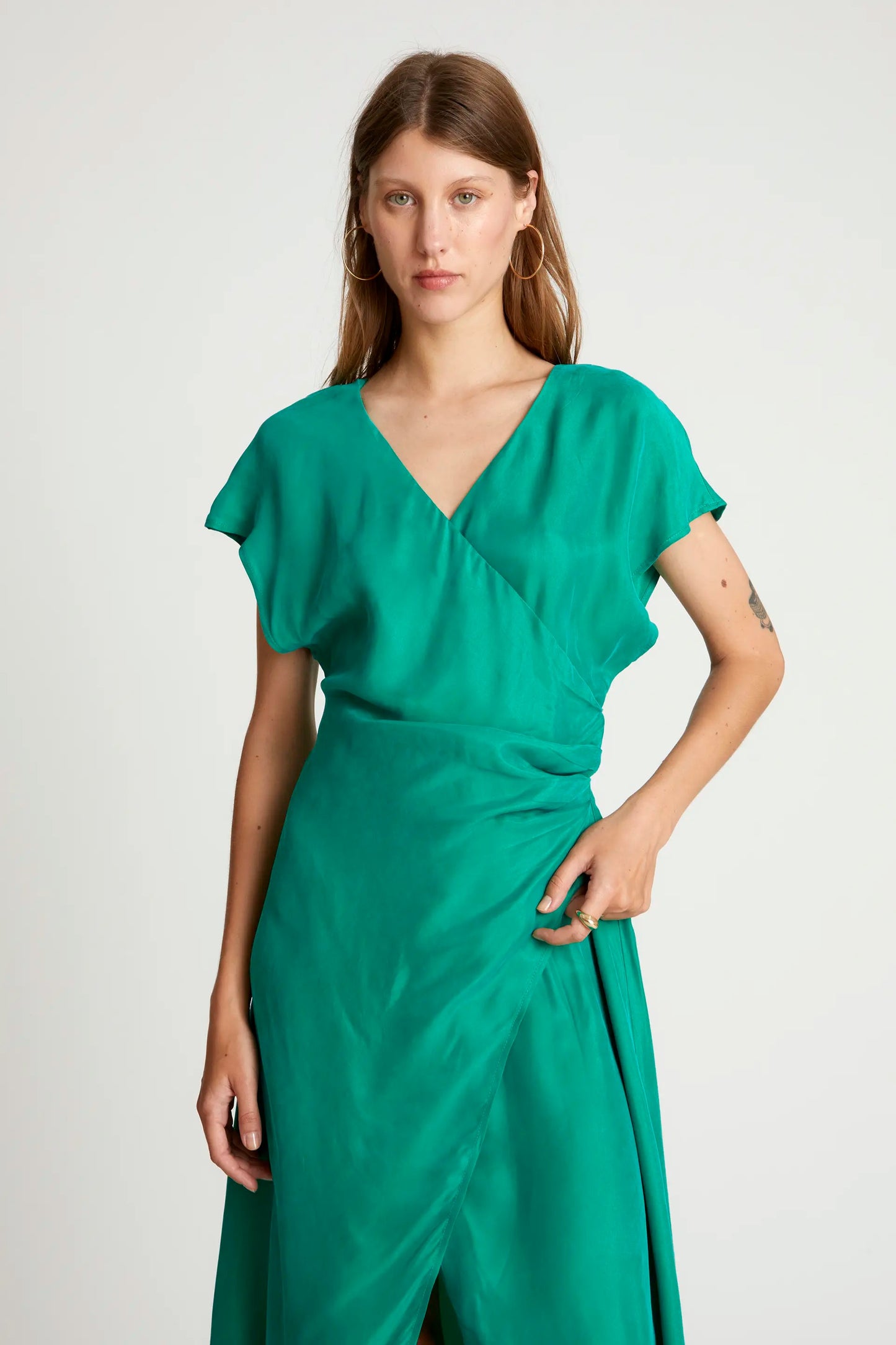 Vestido midi manga corta verde MOLLY