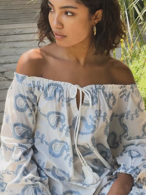 Vestido bohemio blanco con bordados DAISLEY