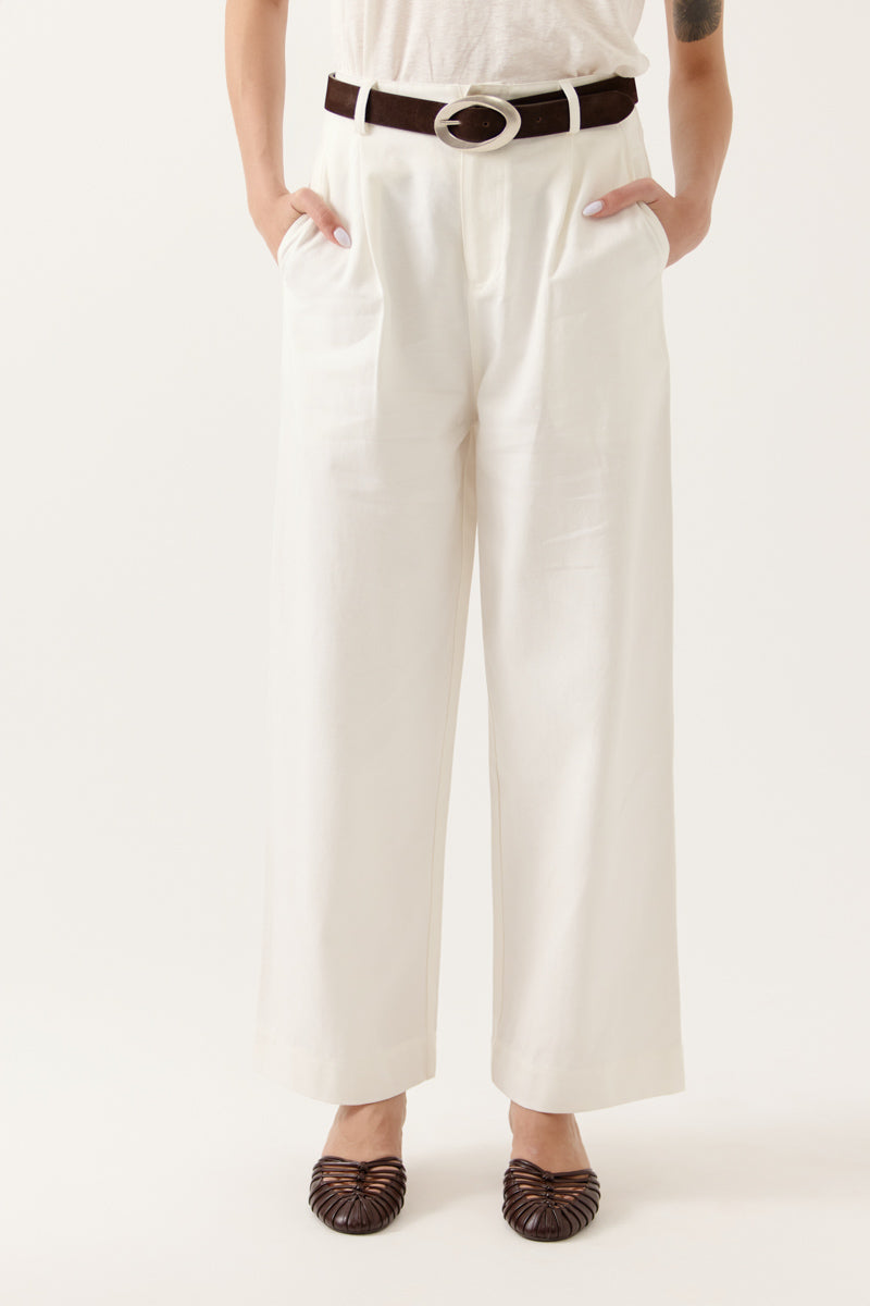 Pantalón blanco DINEVA