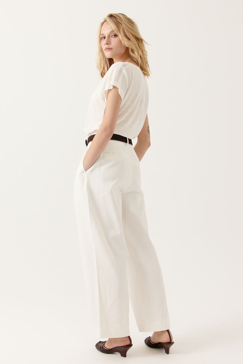 Pantalón blanco DINEVA