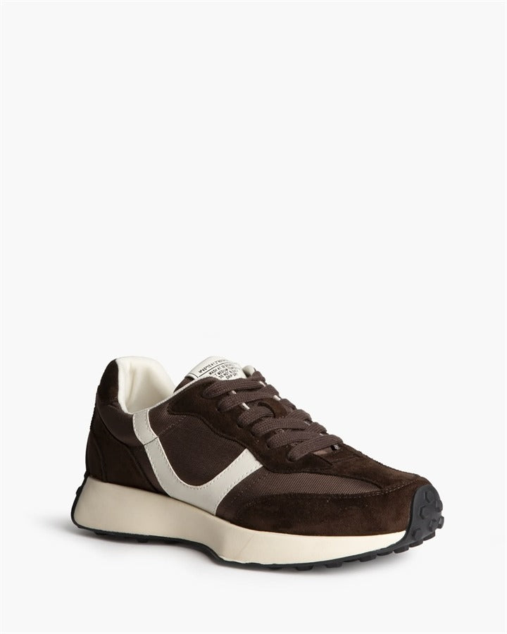 Zapatilla deportiva marrón LORIA