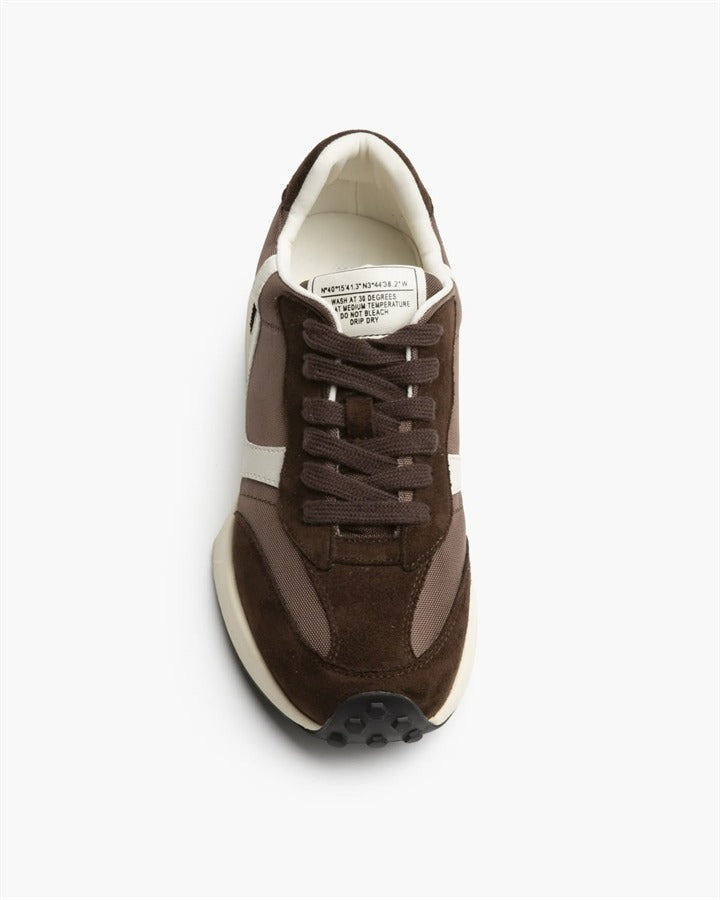 Zapatilla deportiva marrón LORIA
