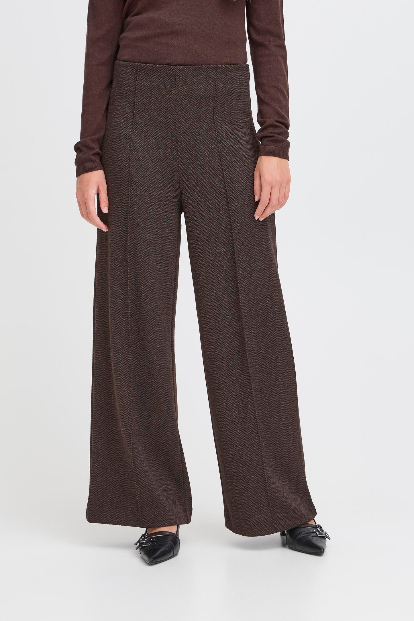 Pantalón espiga marrón BREE