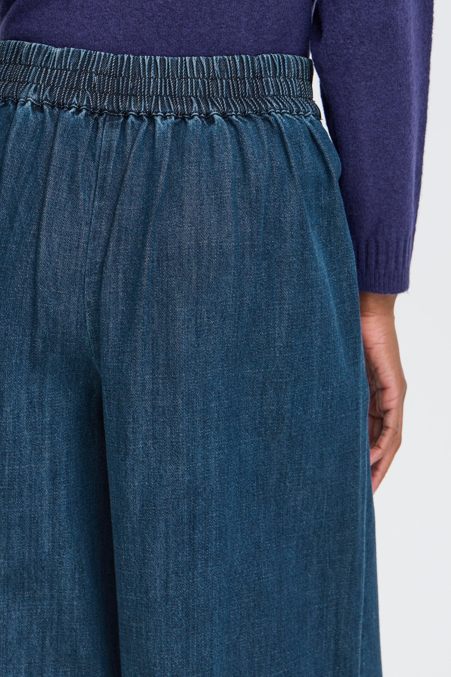 Pantalón vaquero ancho con goma BONNIE