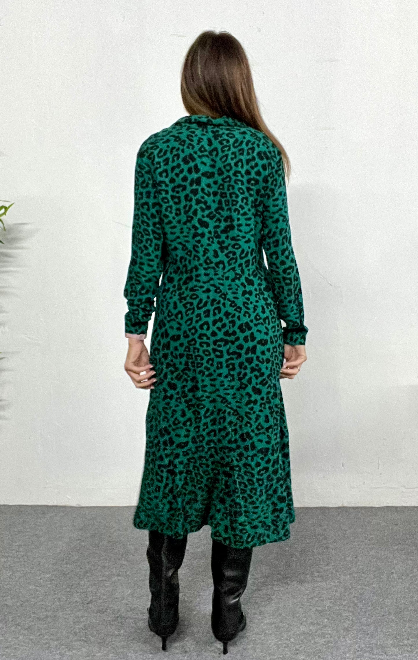 Vestido midi animal print verde