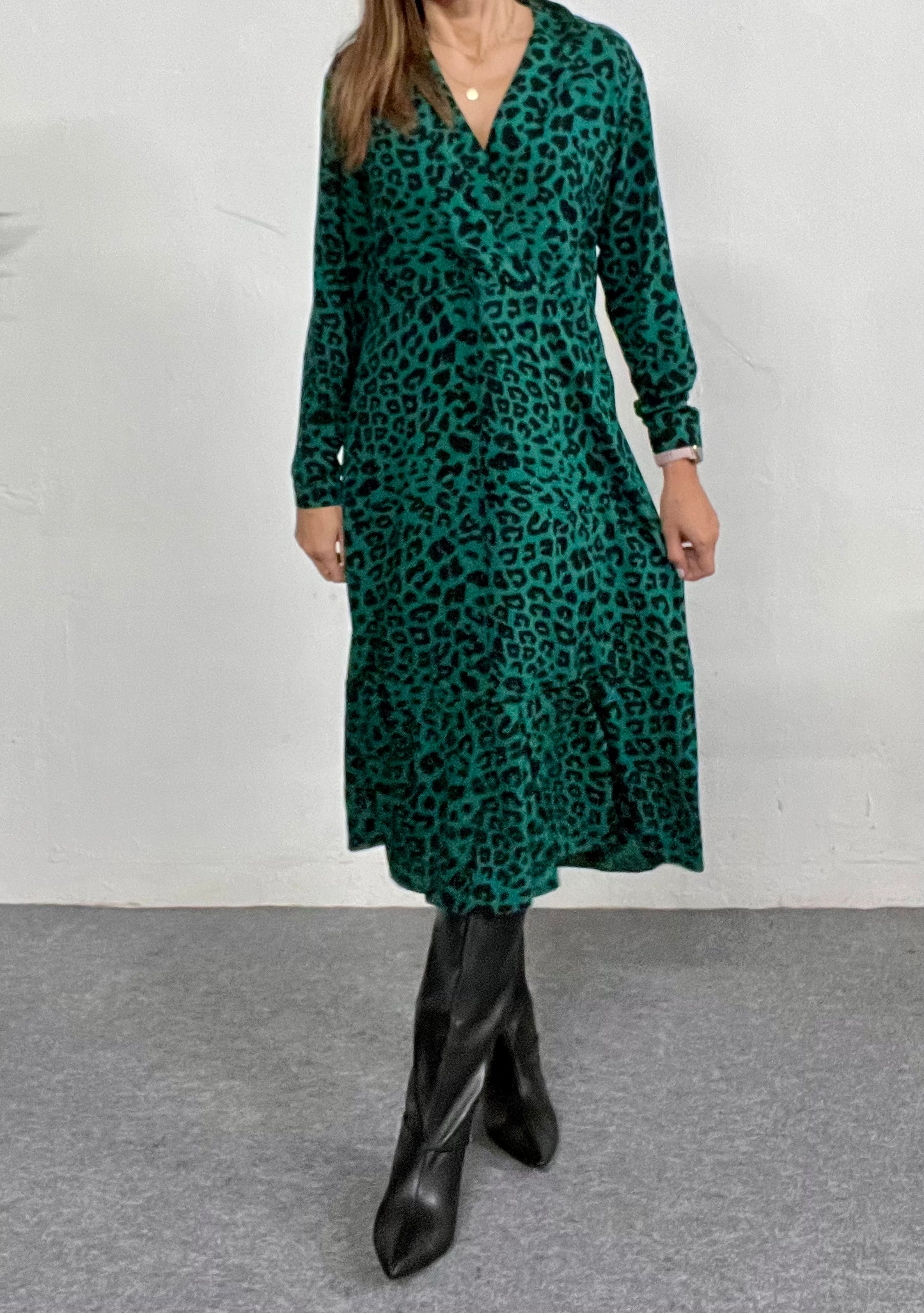 Vestido midi animal print verde