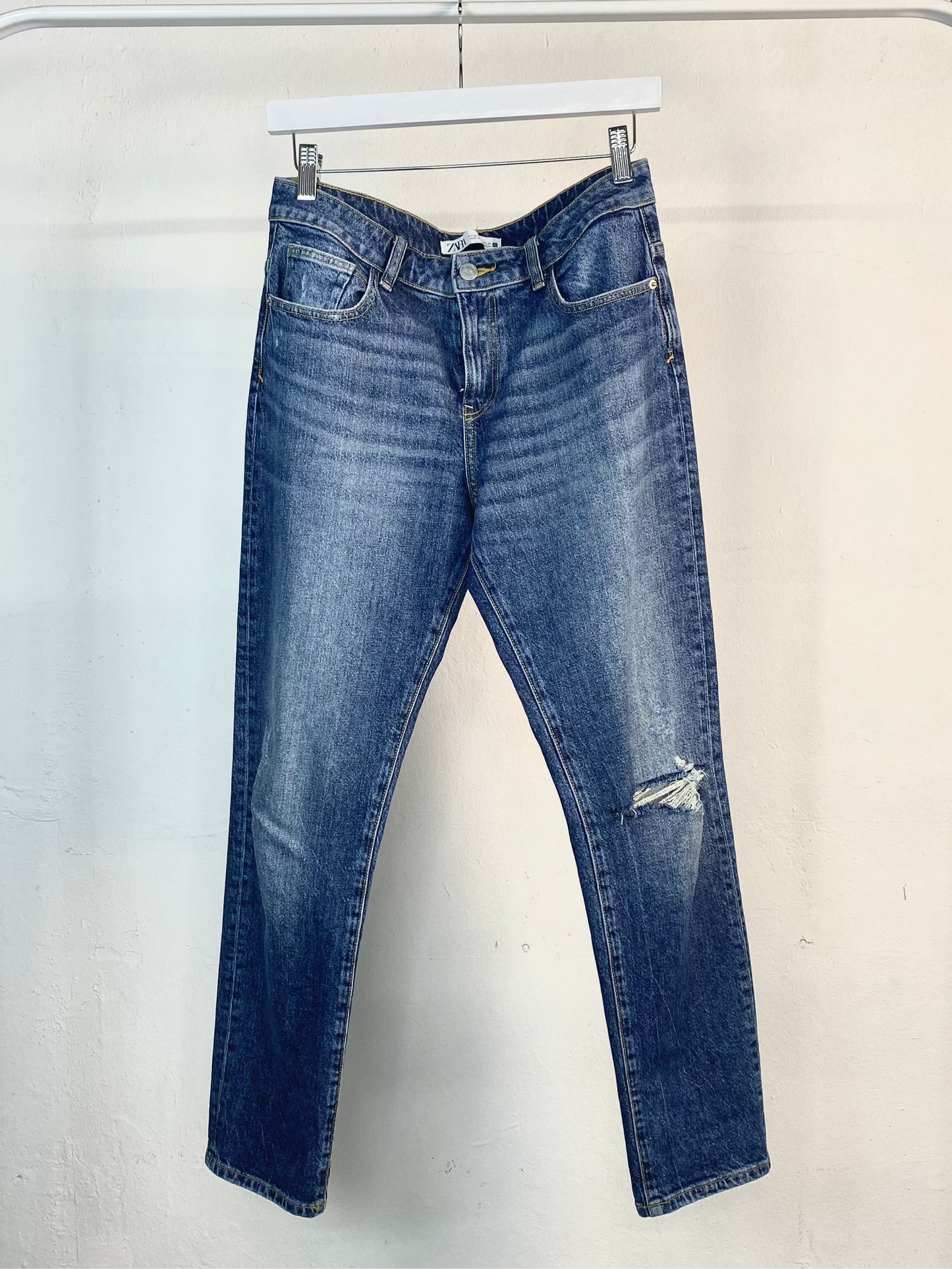 Pantalón recto skinny azul Zara