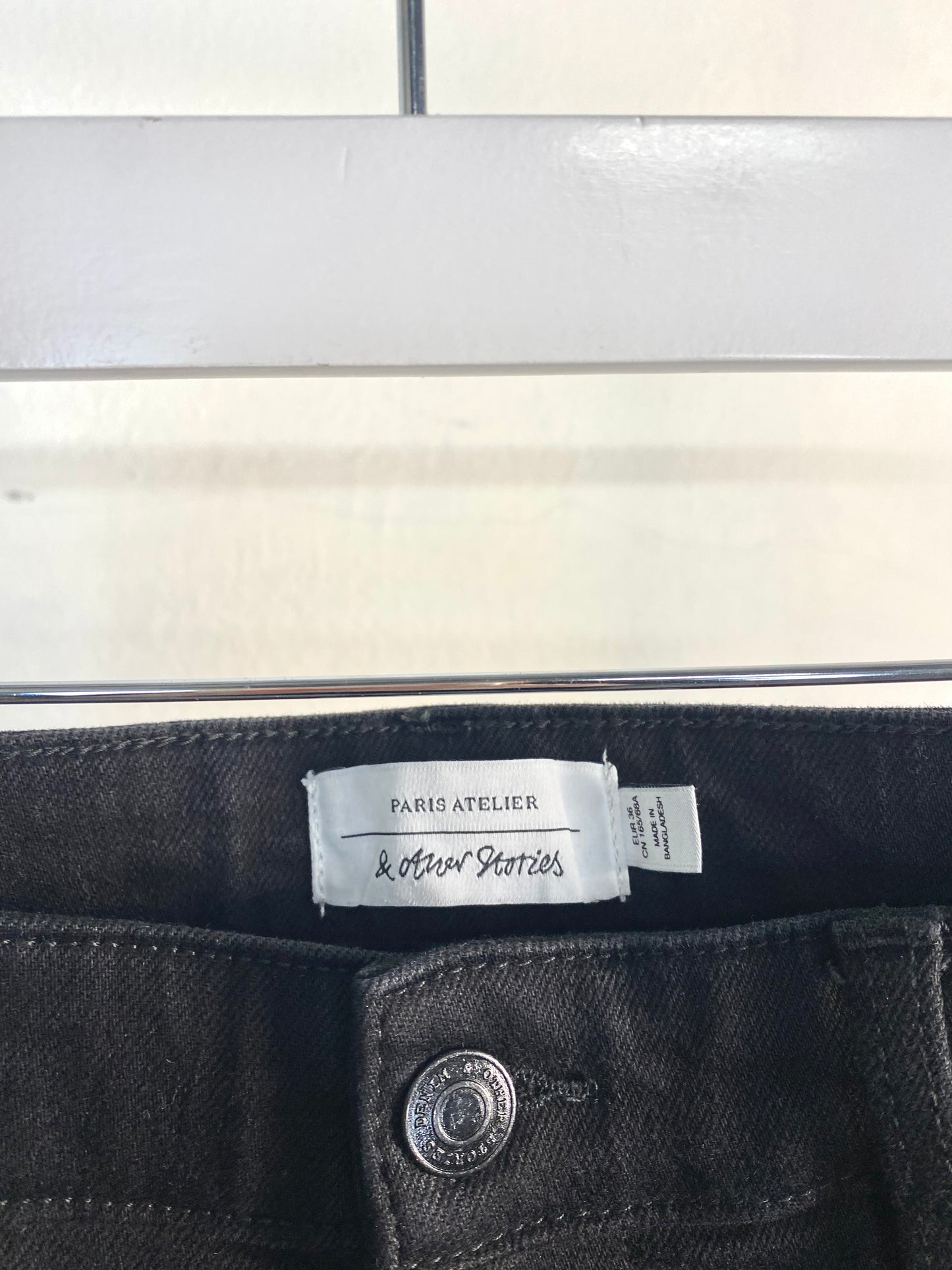 Pantalón ancho negro & Other Stories