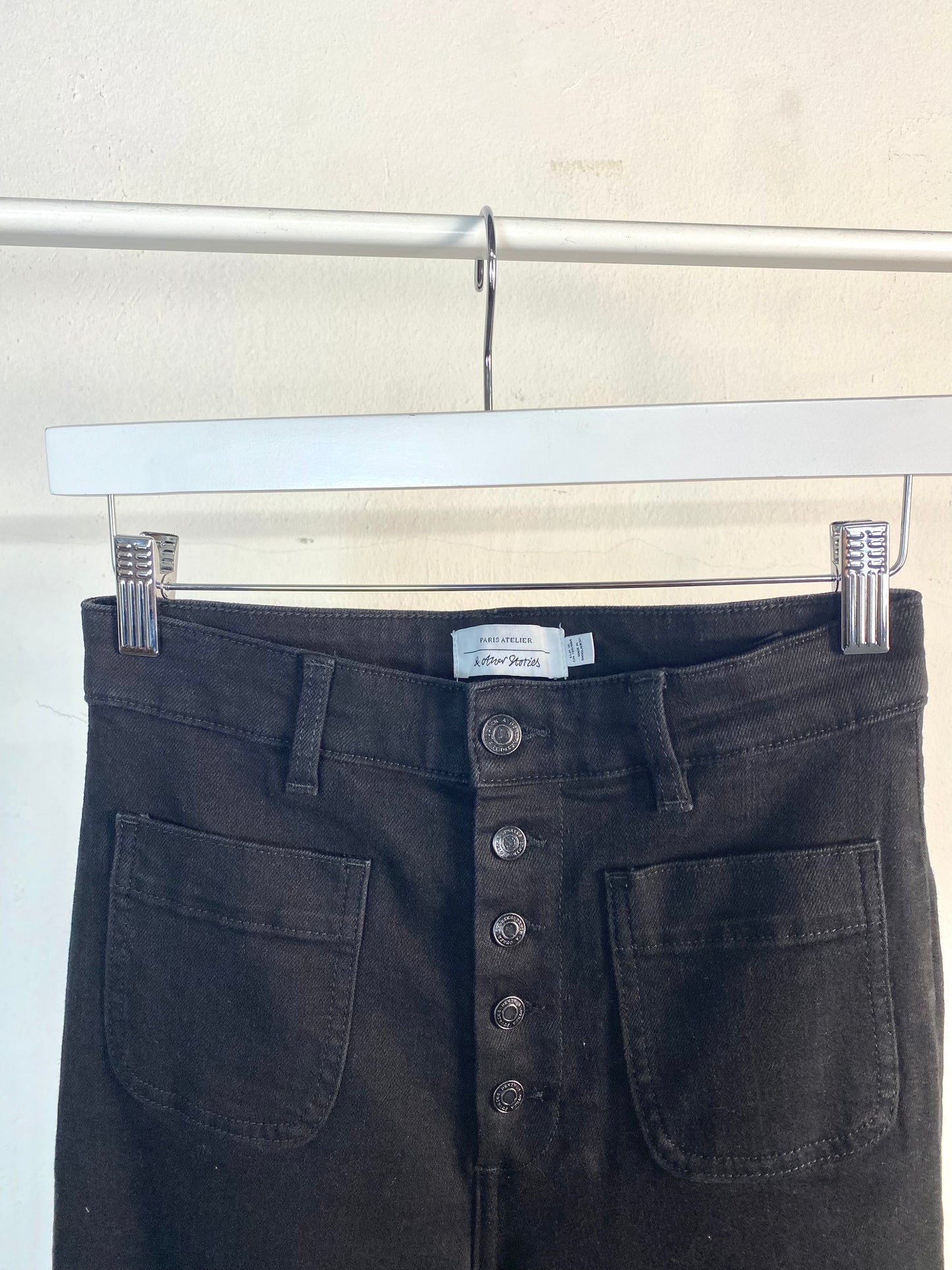 Pantalón ancho negro & Other Stories