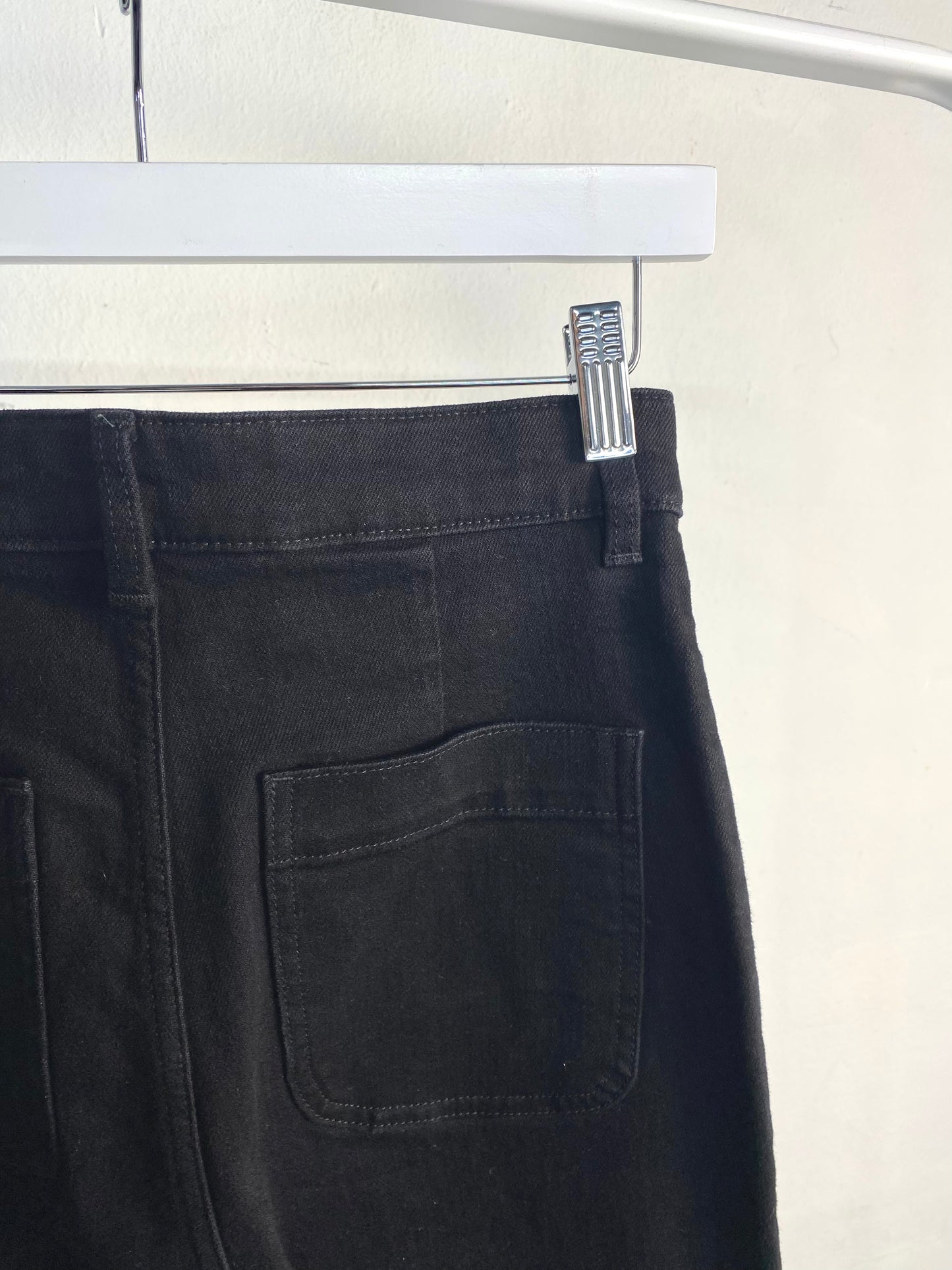 Pantalón ancho negro & Other Stories