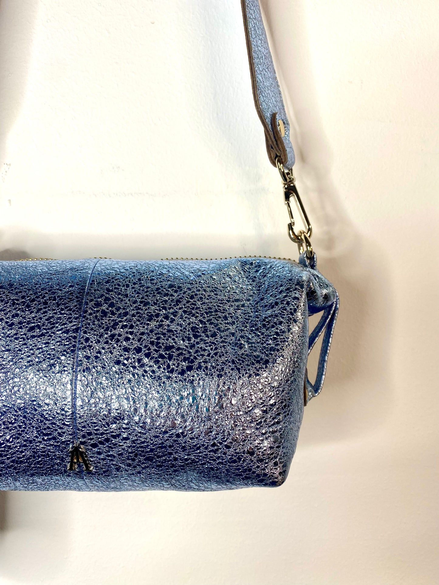 Bolso azul CIELO metalizado