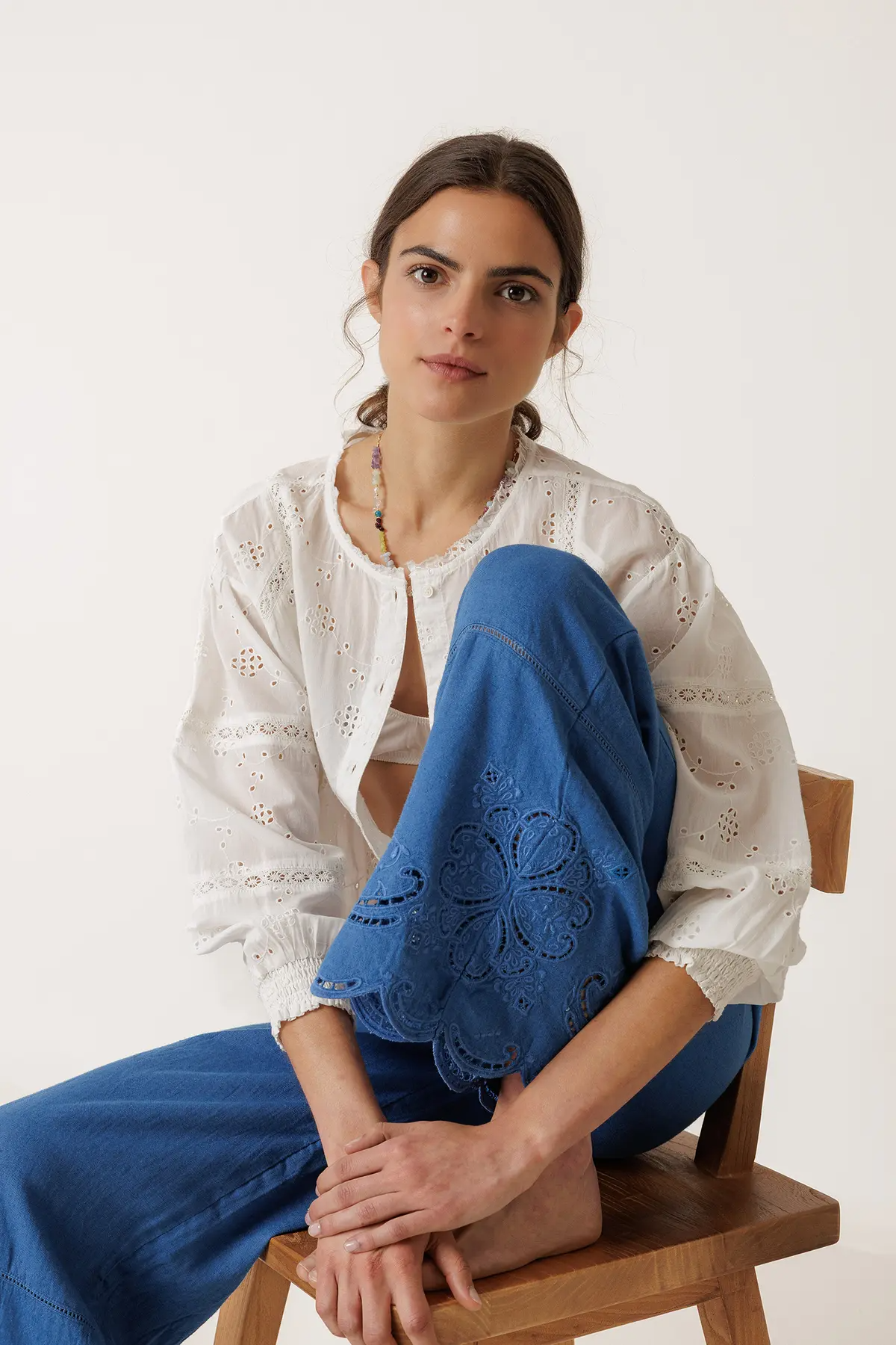 Pantalón bordado azul DENISSE