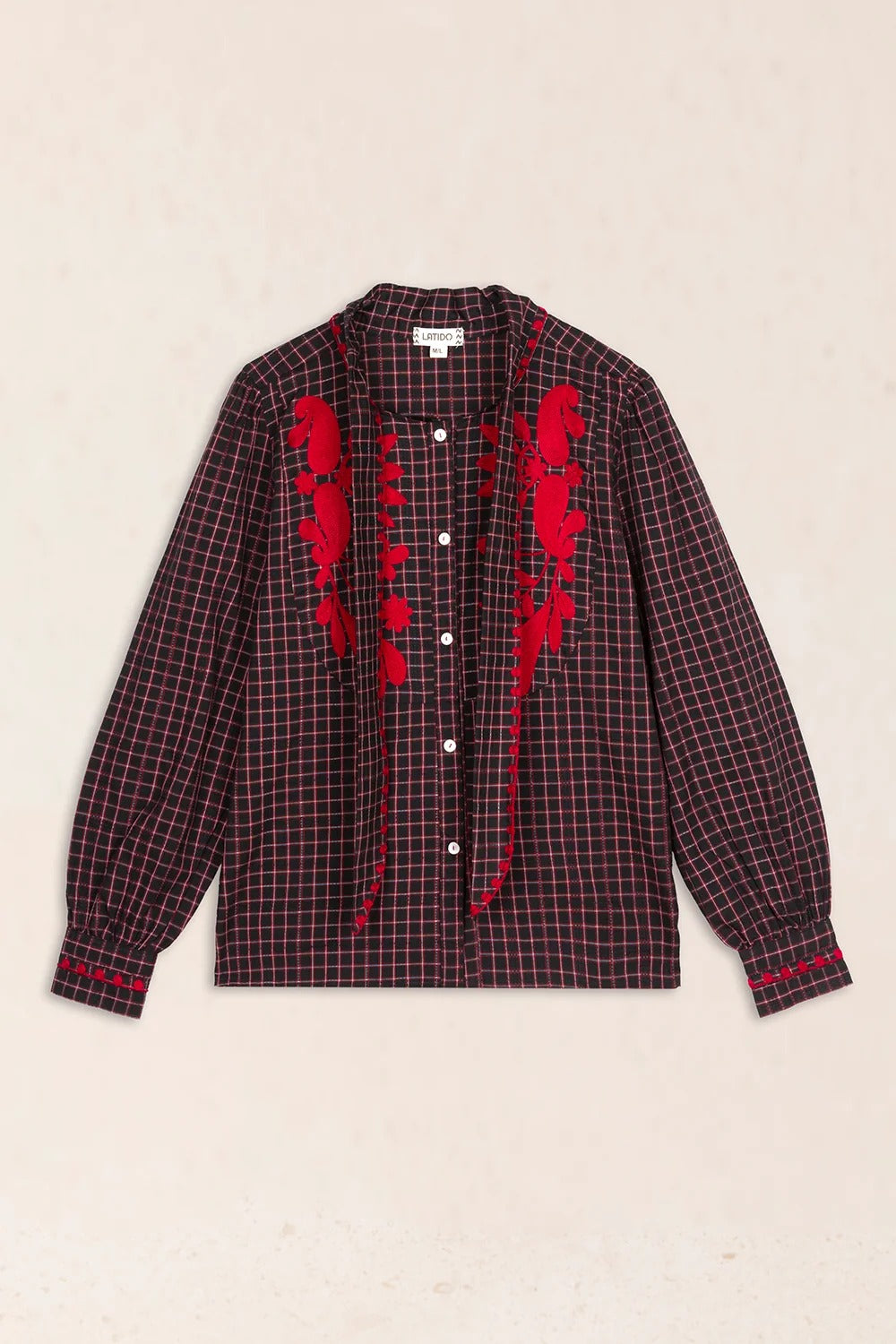 Camisa bordada en rojo LATAM