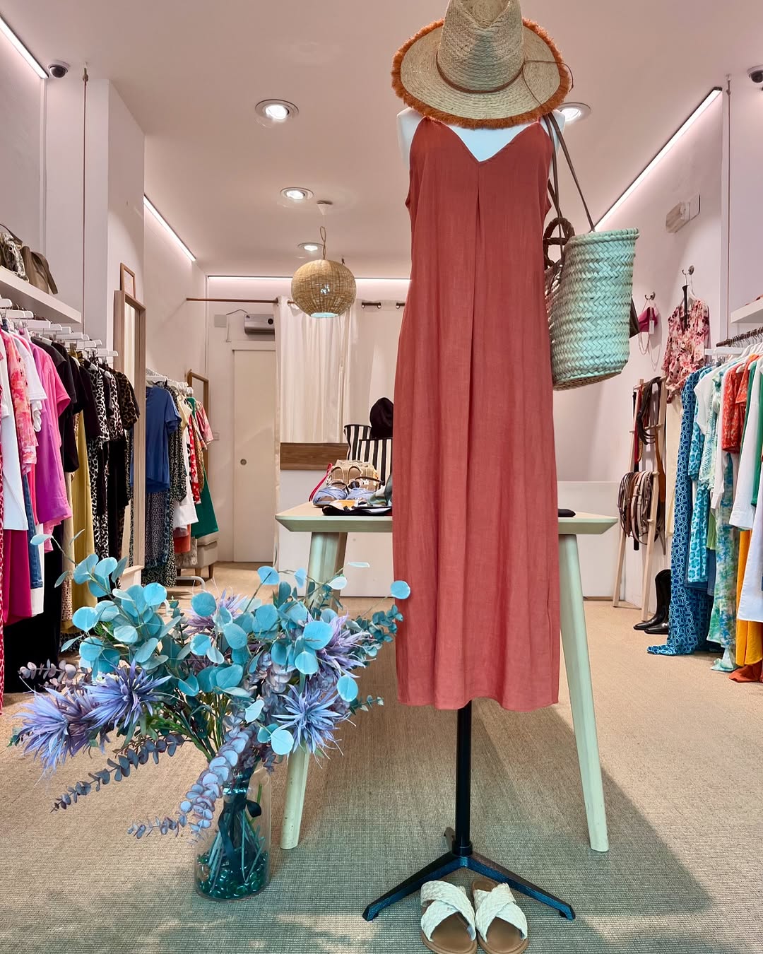 Vestido de tirantes con lino TERRACOTA