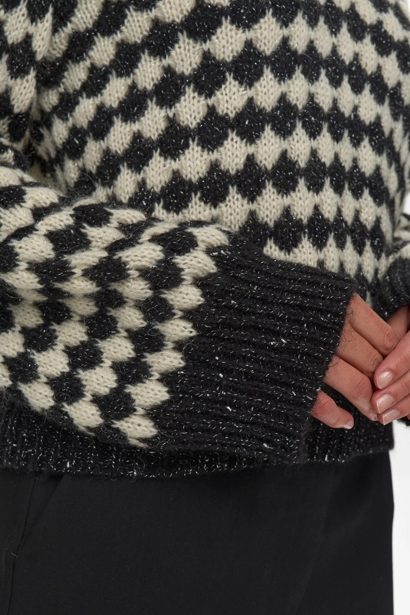 Jersey geométrico negro BILMA