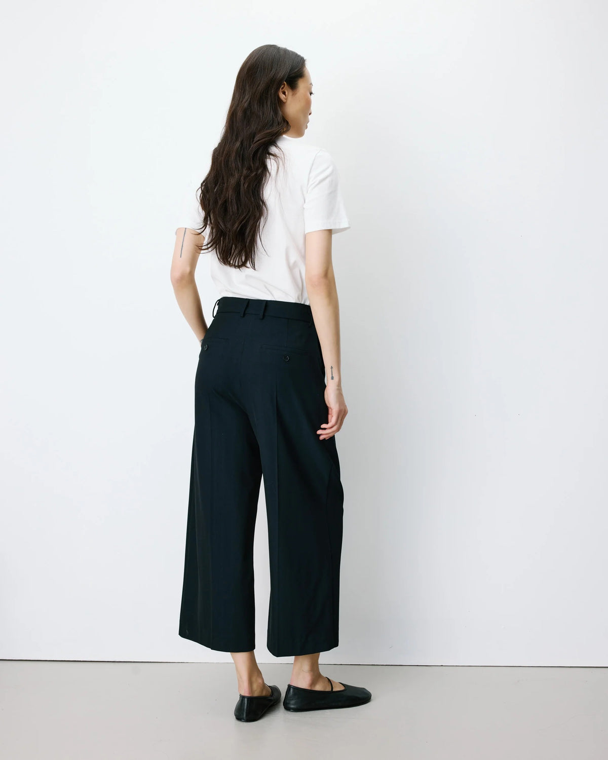 Pantalón crop marino LANTIS