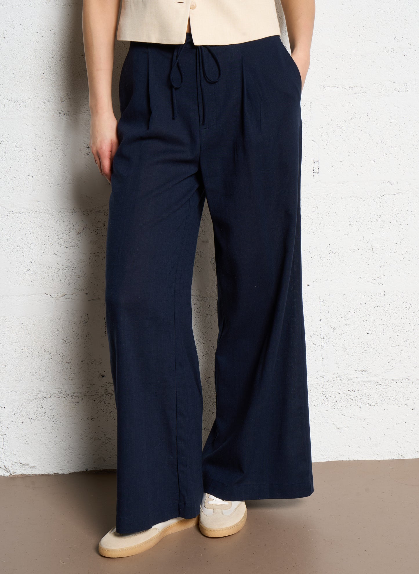 Pantalón recto marino LUCIAN