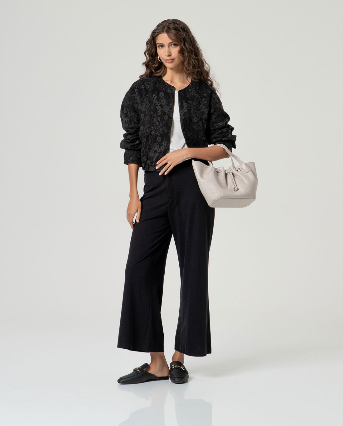 Pantalón crop ancho negro DOLORES
