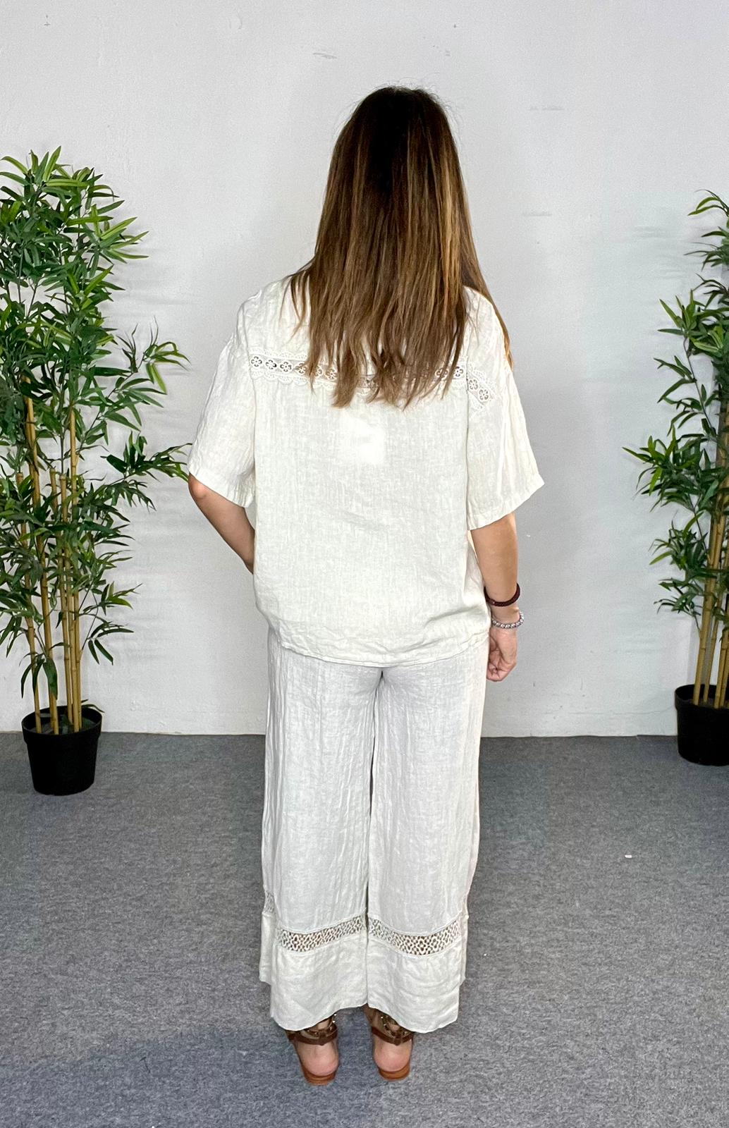 Pantalón beige con cenefa de lino