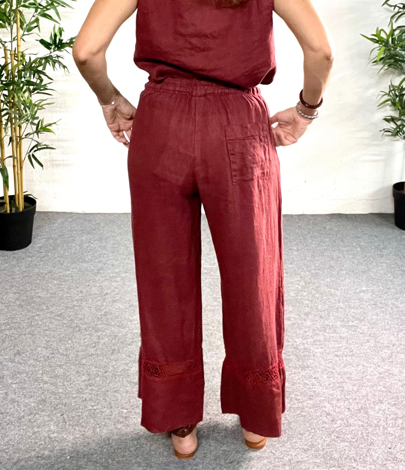 Pantalón granate con cenefa de lino