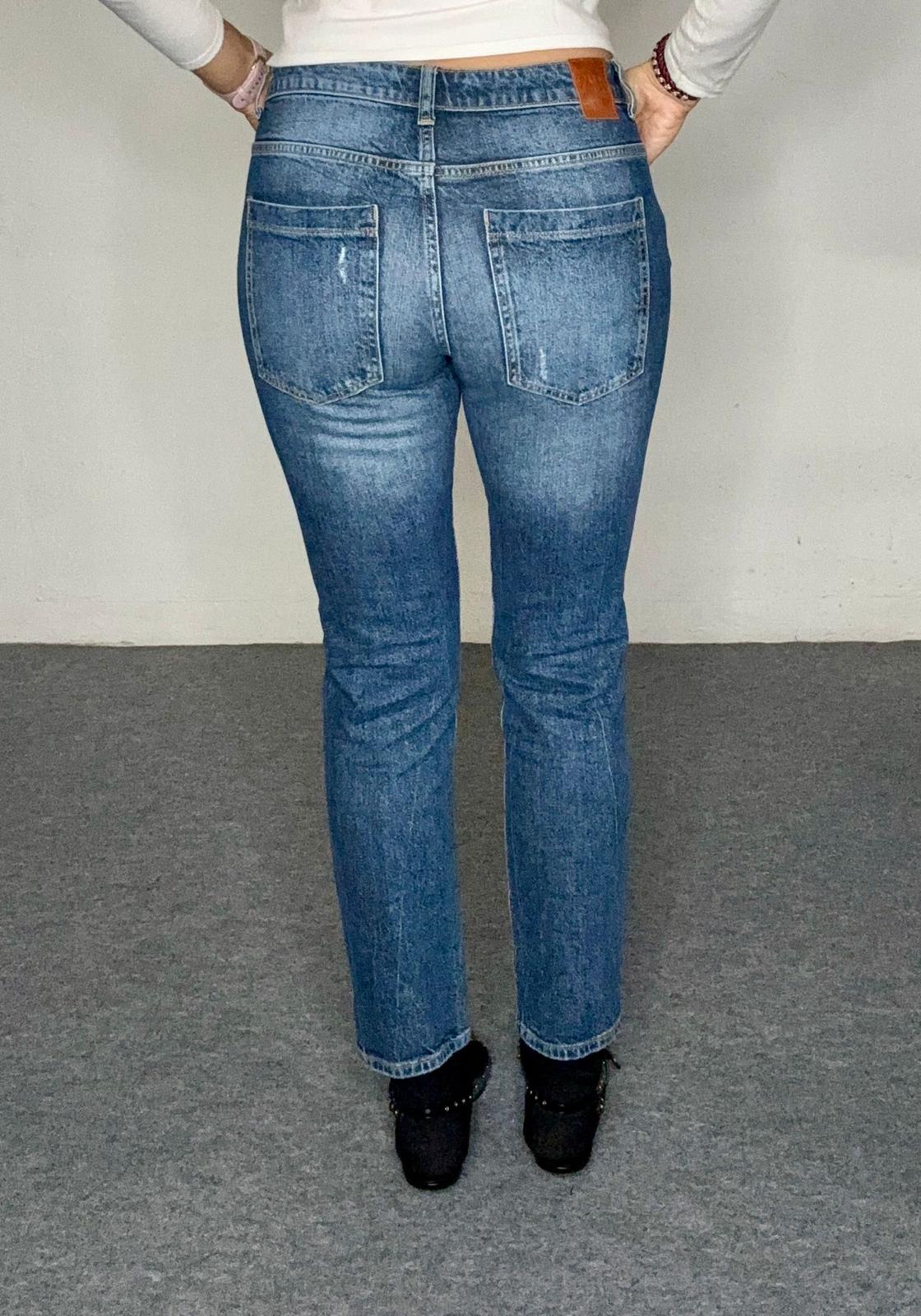 Pantalón cropped skinny azul Zara