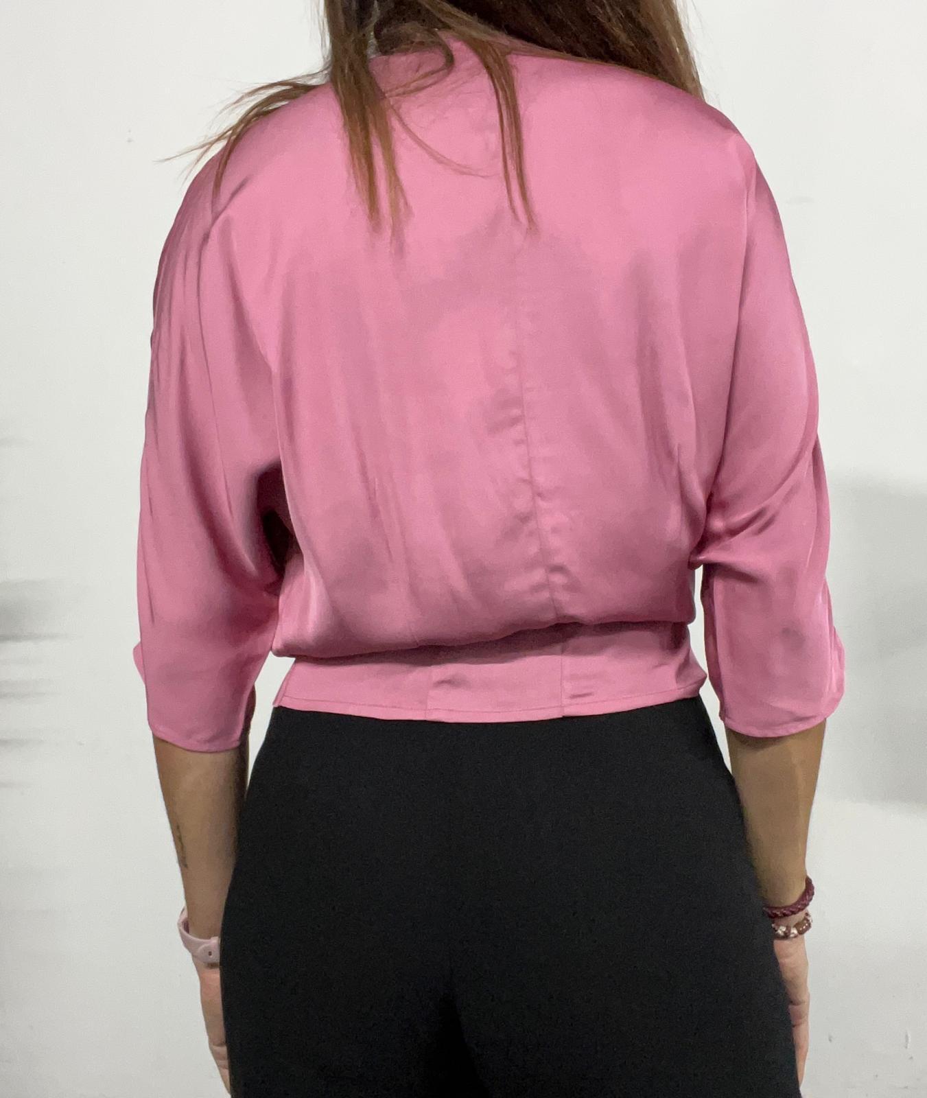 Blusa rosa de Uterqüe
