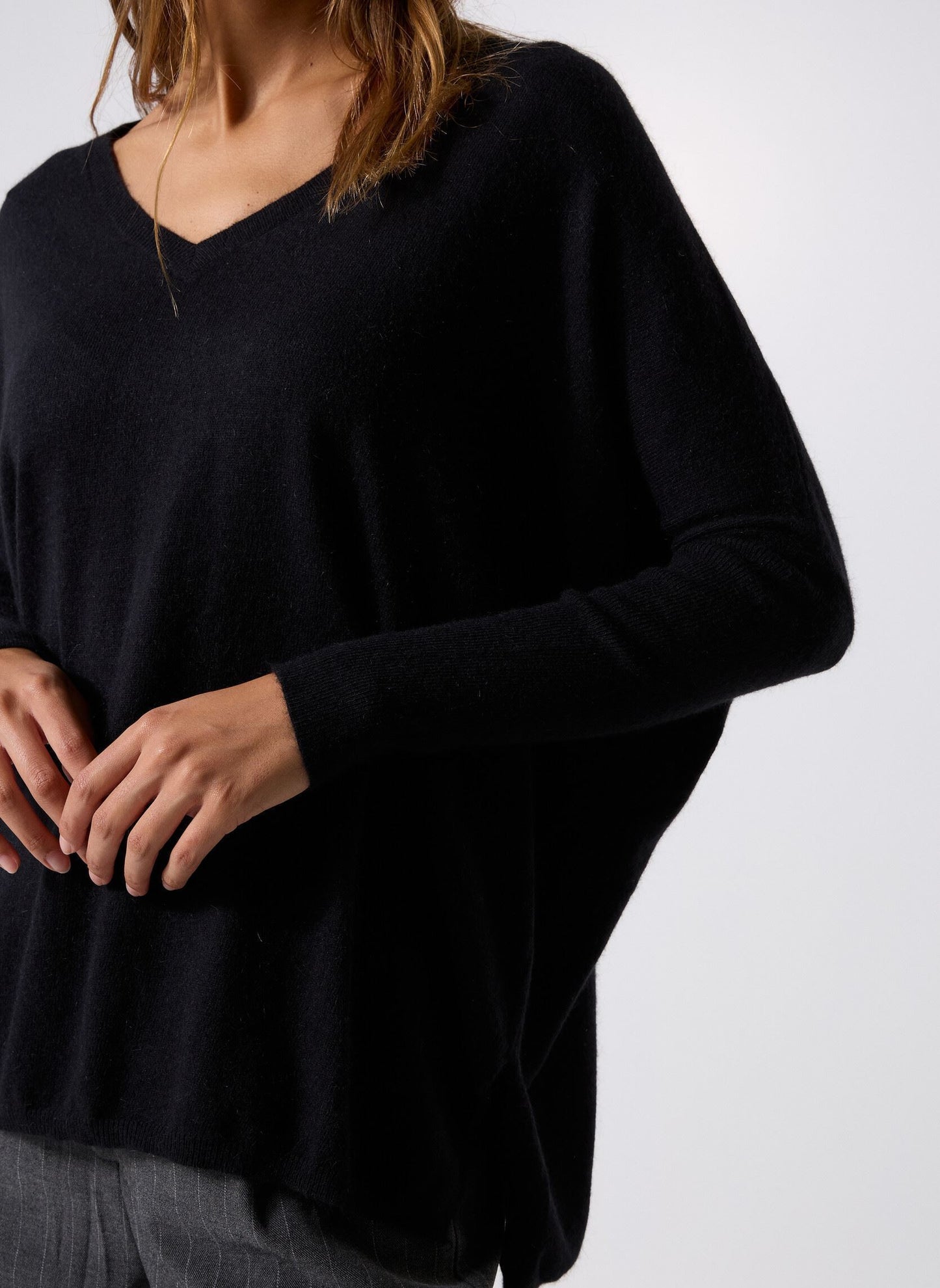 Jersey holgado negro GABRIELA