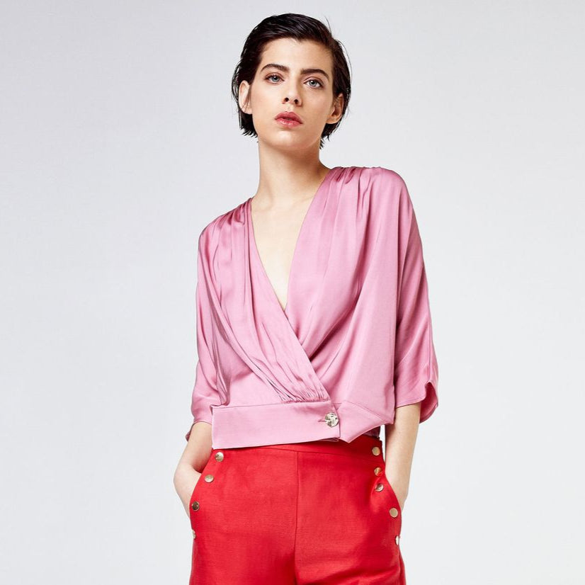 Blusa rosa de Uterqüe
